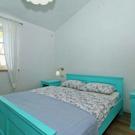 Holiday home In - Istrien 49831 Trviz